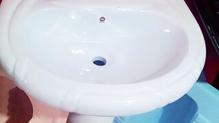 Basin For Washroom. More Reliable, Comfortable, Easy To Use,