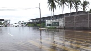 Mexico's Acapulco continues to face severe flooding caused by Hurricane John .