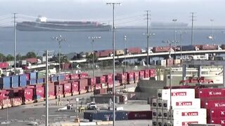 Shippers scramble for workarounds as US port strike looms .