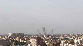 Smoke billows after Sudanese army strikes RSF positions in Khartoum _ AFP.