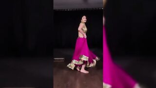 Indian Girl Shefali Singh Dance