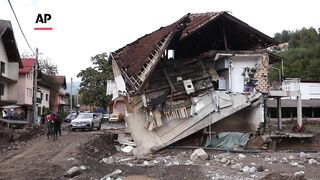 Resident recalls moment Bosnia flood waters engulfed his house.