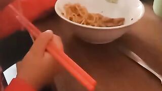 my child is learning to eat noodles