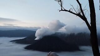 Gunung Bromo di pagi hari