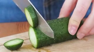 How to cut cucumber slices correct