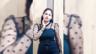 Indian Girl Himanshi Dance