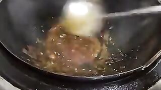 Extreme Chinese wok cooking || BBQ beef . #bbq_beef #wok #chinese_cooking .