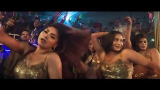 SAJNA_VE_SAJNA___Rajkummar_R___Shehnaaz_G___Triptii___Sunidhi,_Divya___Vicky_Vidya_Ka_Woh_Wala_Video(360p).