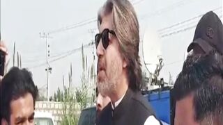 Ali Muhammad Khan's threatening press conference outside Adiala Jail