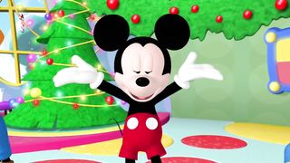 Mickey Mouse Clubhouse  Dog Dance ???????? (Christmas Version) ｜ @disneyjr.