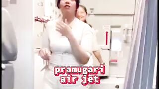 Pramugari air jet