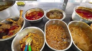 Trying Malaysia's Famous ONION FRIED CHICKEN at Nasi Kandar Kampung Melayu!! ????????