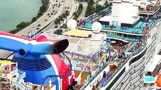 Carnival_Celebration_looks_like_so_much_fun!_????_#cruiseship(480p)