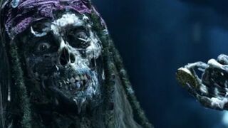 ????️ Pirates Of The Caribbean ????‍☠️ la malédiction du Black Pearl Fight Scène en VO