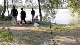 The Qiantang River tide flows upstream for more than 100 kilometers and enters the tributary