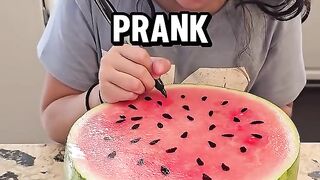 Funny_Watermelon_Prank_????_#shorts_#short_#viralvideos_#viralshort_#funny_#youtubeshorts_#shortsfeed