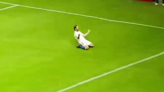 Funny Knee Slide Celebration