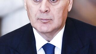 Aslan Bzhania. Presiden Abkhazia. President of Abkhazia