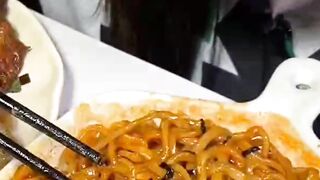 Asmr Mukbang | Eating Turkey noodles with  chicken are also delicious.