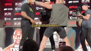 Jake Paul Vs Mike Tyson