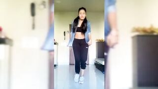 Indian Girl Dhanashree Verma Dance