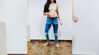 Indian Girl Prachi Naik Dance