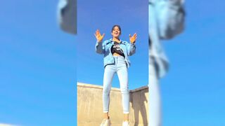 Indian Girl Yashika Dubey Dance