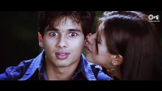 Chot Dil Pe Lagi Full Video - Ishq Vishk _ Shahid & Shehnaz _ Alisha & Kumar