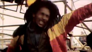 Bob Marley And The Wailers performing “Get Up, Stand Up” live at