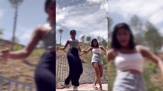 Indian Girl Rinki Sarkar Dance