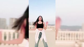 Indian Girl Lehar Singhania Dance