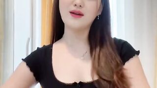 Beautiful Girl Viral Tiktok Dance