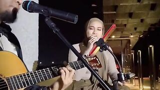 Cover lagu Daniel Caesar