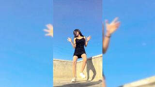 Indian Girl Yashika Dubey Dance