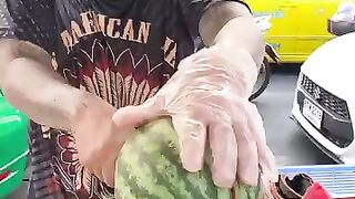 How To Cut A Watermelon Piece?