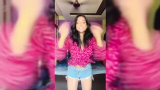 Indian Girl Dhanshree Yadav Dance