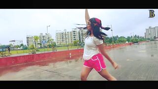 Indian Girl Priyanka Bysack Dance