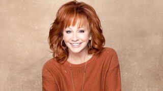 "Reba McEntire: From Queen of Country to TV Icon!"