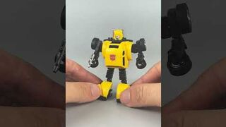 TAKARATOMY making a Autobots,G1 Bumblebee