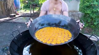 Egg ???? ???? Crispy ???? With Rice Recipe Thai  Girl ???? Selling #food #thaifood #viral