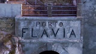 Amazing Italian port hidden in the rock