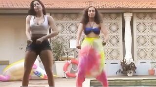 Jhanvi seductive dance