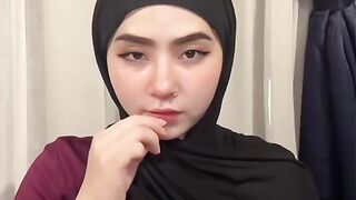 Marria Shaqirrah's viral video link is in the description