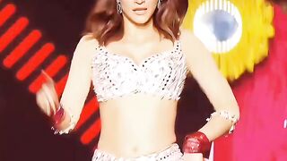 Kriti sanon on fire performance