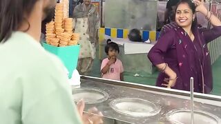 Solid bodySolid body song Turkish ice cream bhabhi dance full video