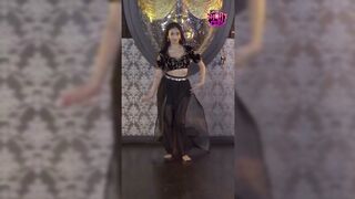 Indian Girl Komal Mawani Dance