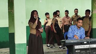 The melodious voice of a junior high school student