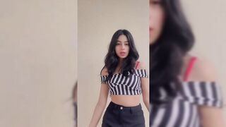 Indian Girl Suhani Dance