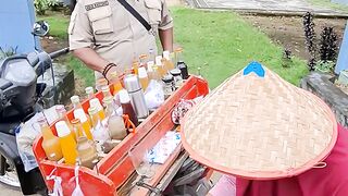 Pak kades dan Penjual jamu