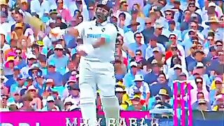 Pant  a back to back sixes against Australia